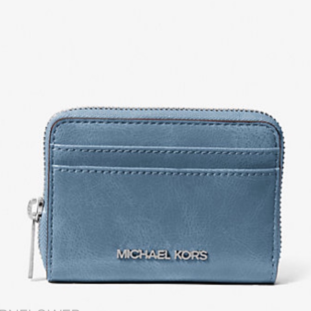 MICHAEL KORS Jet Set Medium Distressed Zip Around Card Case
Cornflower
NWT - Picture 3 of 16
